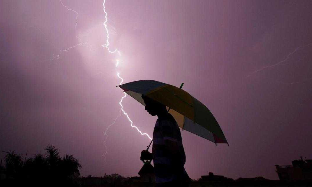 Dua Pemancing Haruan di Kalsel Tewas Disambar Petir