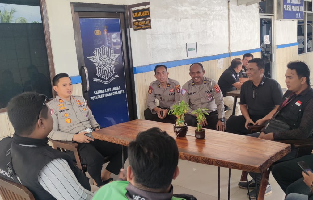 Bertemu Perwakilan Ojol, Polisi Pastikan Tindak Tegas Penyenggol Motor Luqman