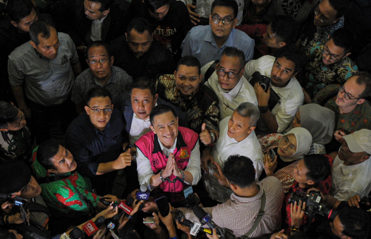 Diberi Abolisi, Kuasa Hukum Tom Lembong Tetap Adukan Majelis Hakim