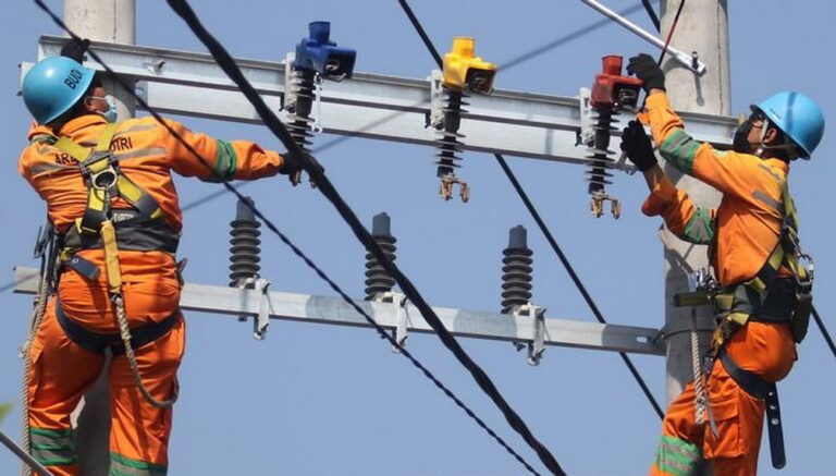Kinerja PLN Dinilai Tak Efisien, Utang Bengkak Rp 711,2 Triliun