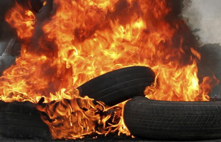 Warga Bakar Sampah, Masyarakat Palangka Raya dan BPK ‘Kecele’