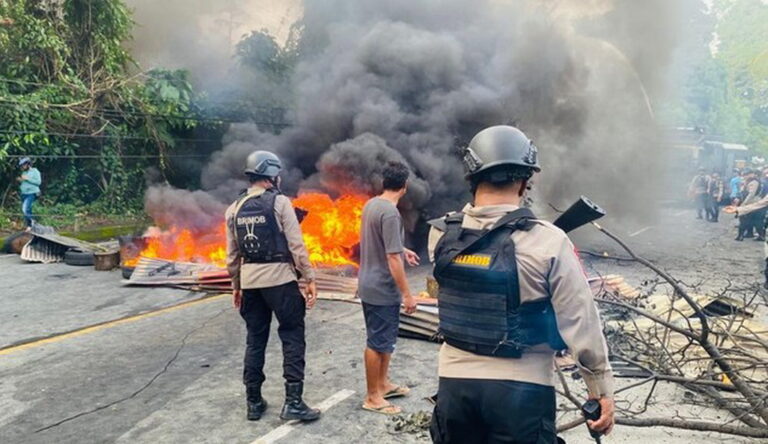 Ini Kronologis Bentrok Warga dan Pembakaran Rumah di Ambon