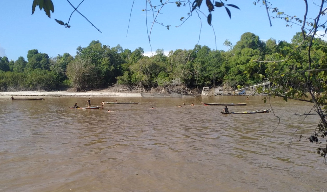 Dua Siswi SMPN 9 Tenggelam di ‘Gosong’ Ketimpun, SAR Masih Lakukan Penyisiran