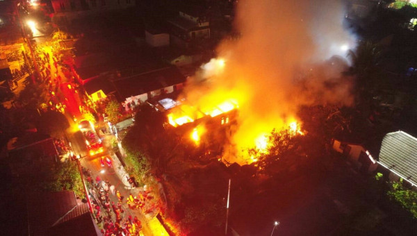 Kebakaran Hebat di Balikpapan, Tiga Rumah Warga Terdampak