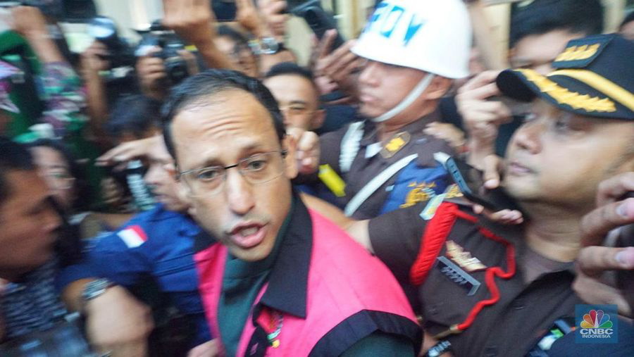 Resmi Tersangka, Ini Kronologis Kasus Korupsi Nadiem Makarim